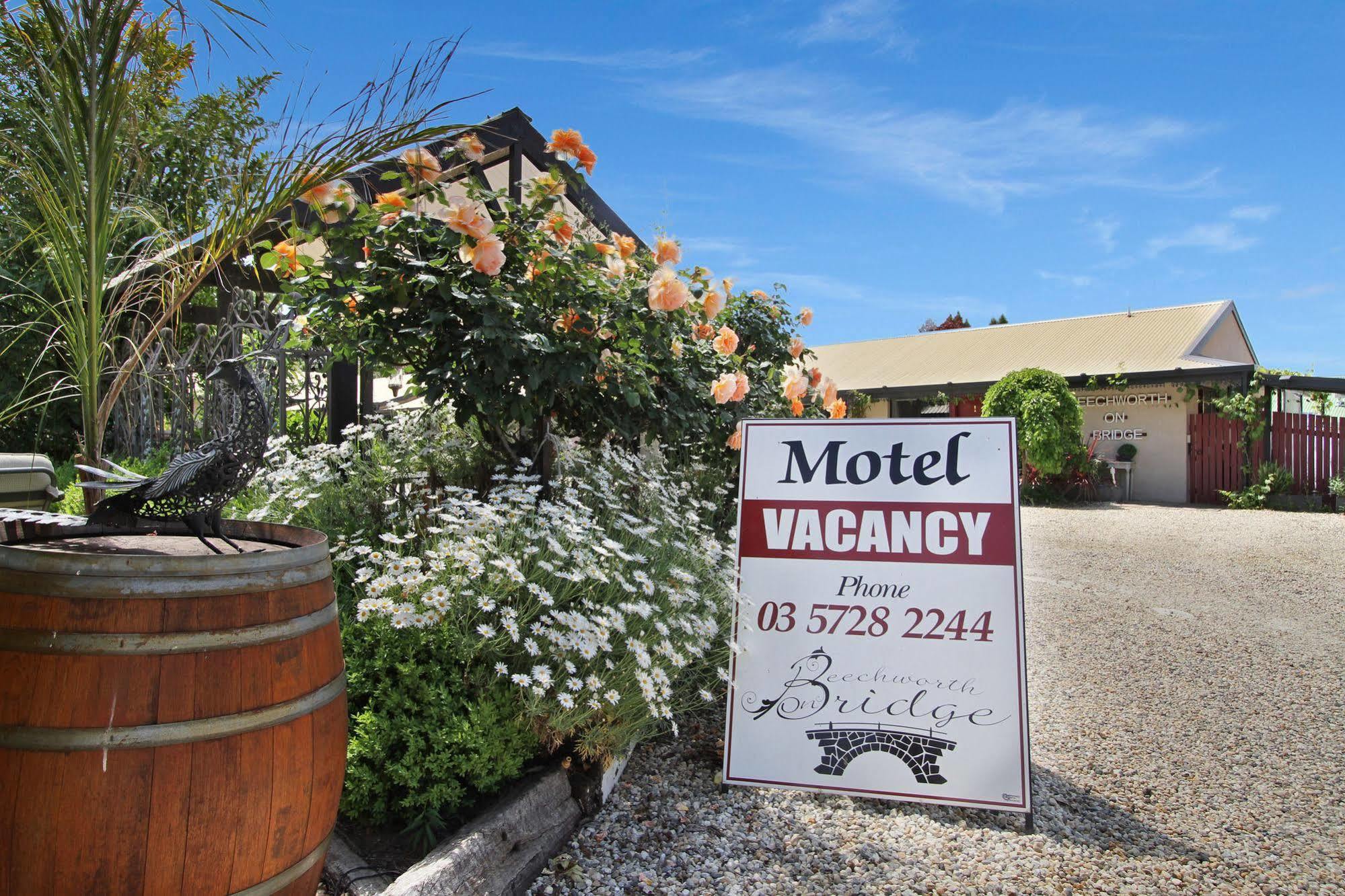 Beechworth On Bridge Motel エクステリア 写真